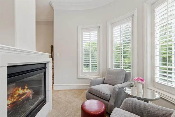 $5,950,000 | 4715 West Northwest Highway, Dallas, TX 75220