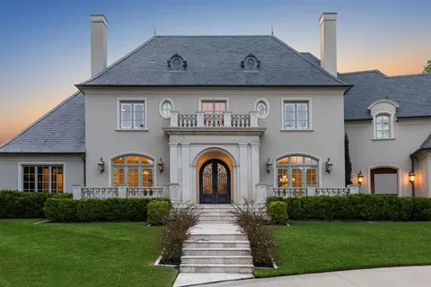 $5,950,000 | 4715 West Northwest Highway, Dallas, TX 75220