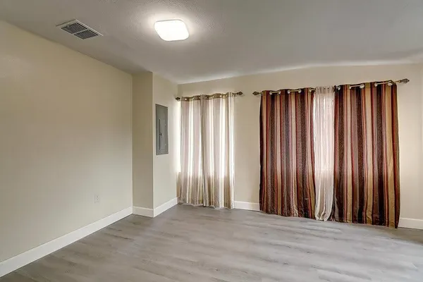 $850 | 907 Laredo Street, Corpus Christi, TX 78401