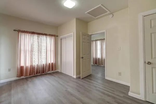 $850 | 907 Laredo Street, Corpus Christi, TX 78401