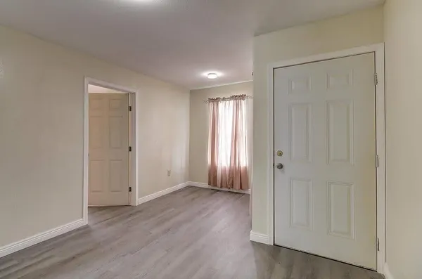 $850 | 907 Laredo Street, Corpus Christi, TX 78401