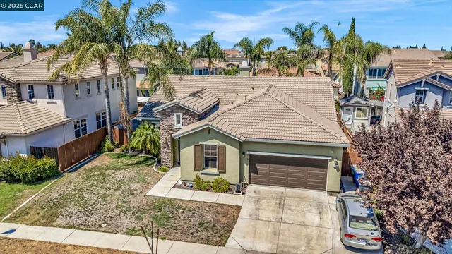 $549,900 | 1325 Beaver Creek Drive, Patterson, CA 95363