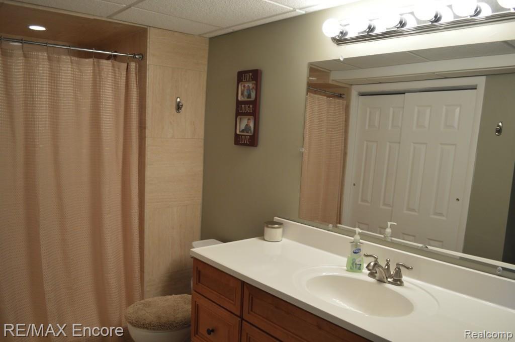 5076 Timber Ridge Trail Clarkston, MI 48346 - Photo 39 of 45 51 Lower Level Full Bath 2.jpg