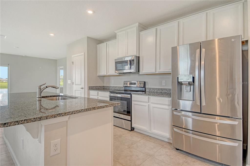 10425 High Noon Trail Parrish, FL 34219 - Photo 4 of 9