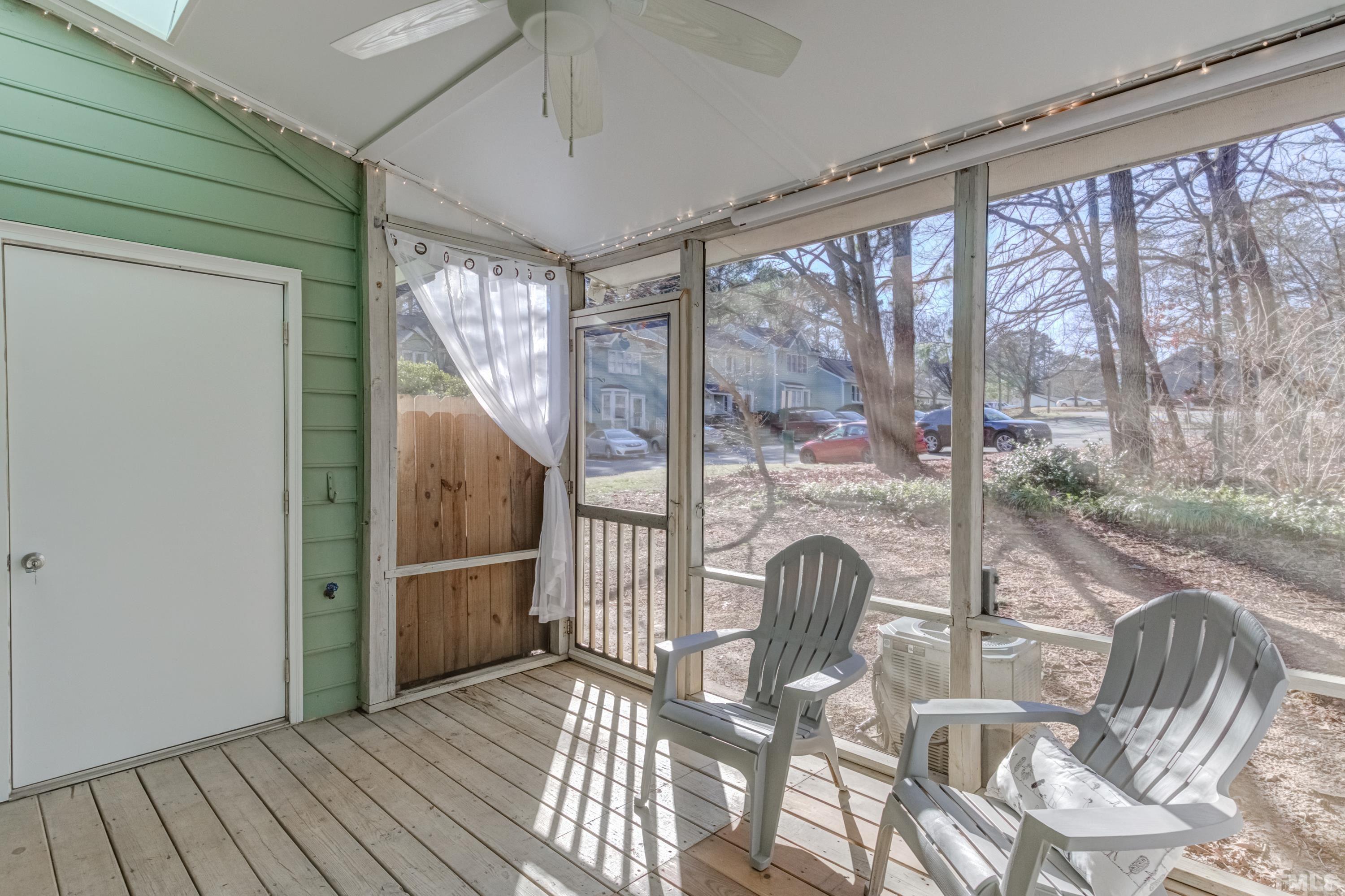 534 Oak Run Drive Raleigh, NC 27606 - Photo 21 of 22 Gallery Image 21