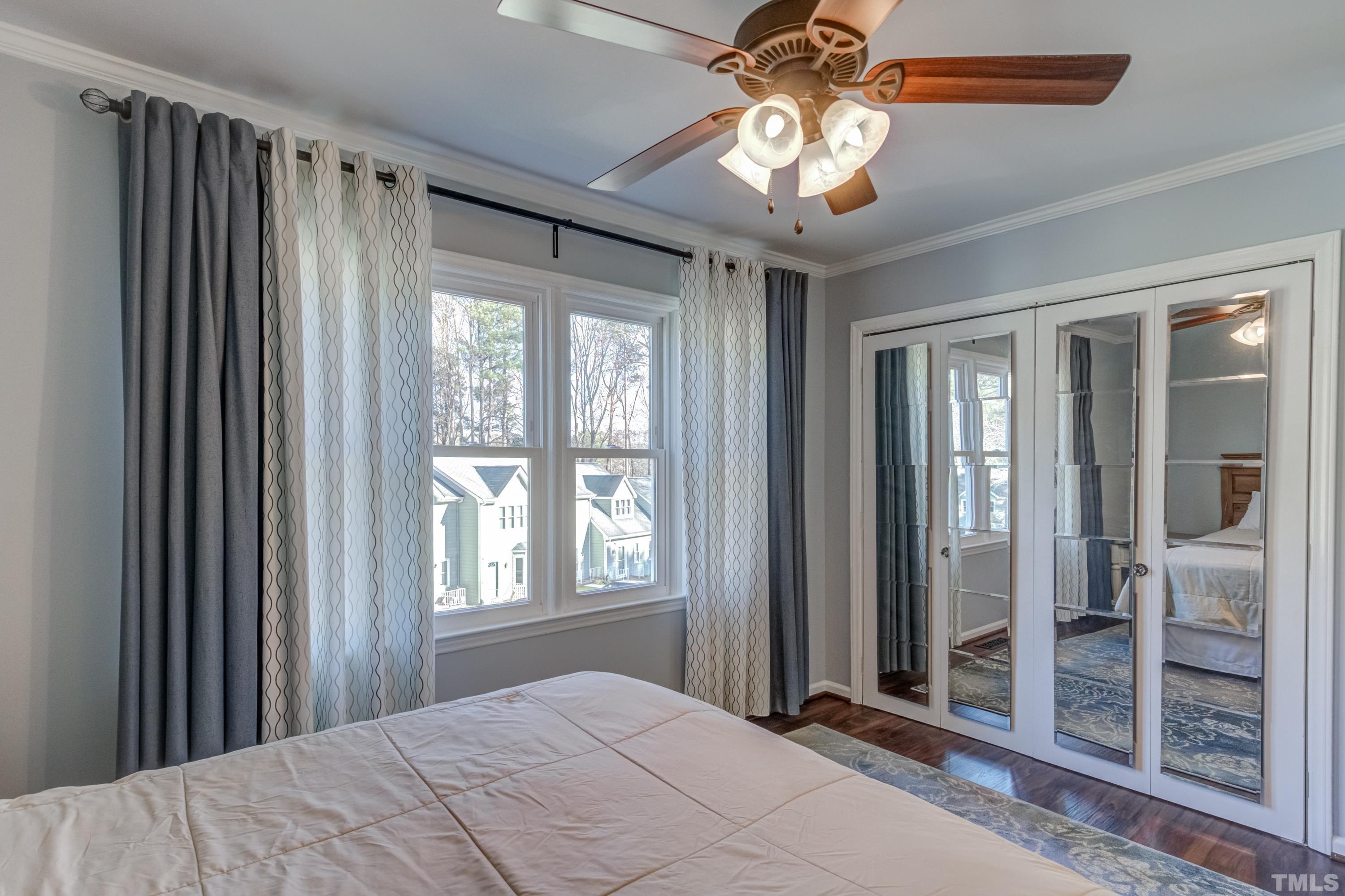 534 Oak Run Drive Raleigh, NC 27606 - Photo 10 of 22 Gallery Image 10