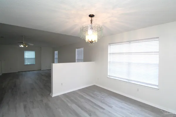 $1,750 | 2432 Gulf Breeze Avenue, Pensacola, FL 32507