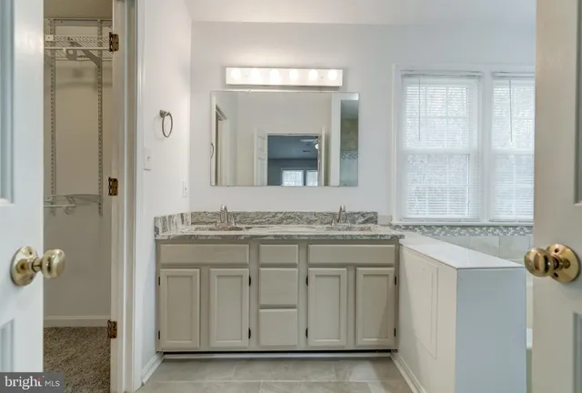 a view of a room with shelf