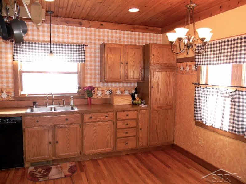 4567 West Freeland Road Saginaw, MI 48604 - Photo 4 of 38