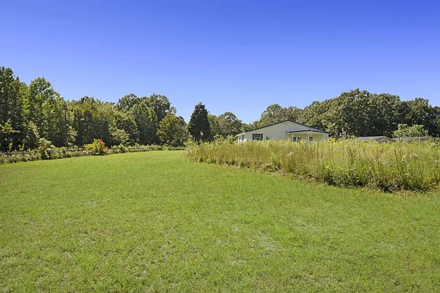 $300,000 | 110 Dr Ibrahim Lane, Summertown, TN 38483