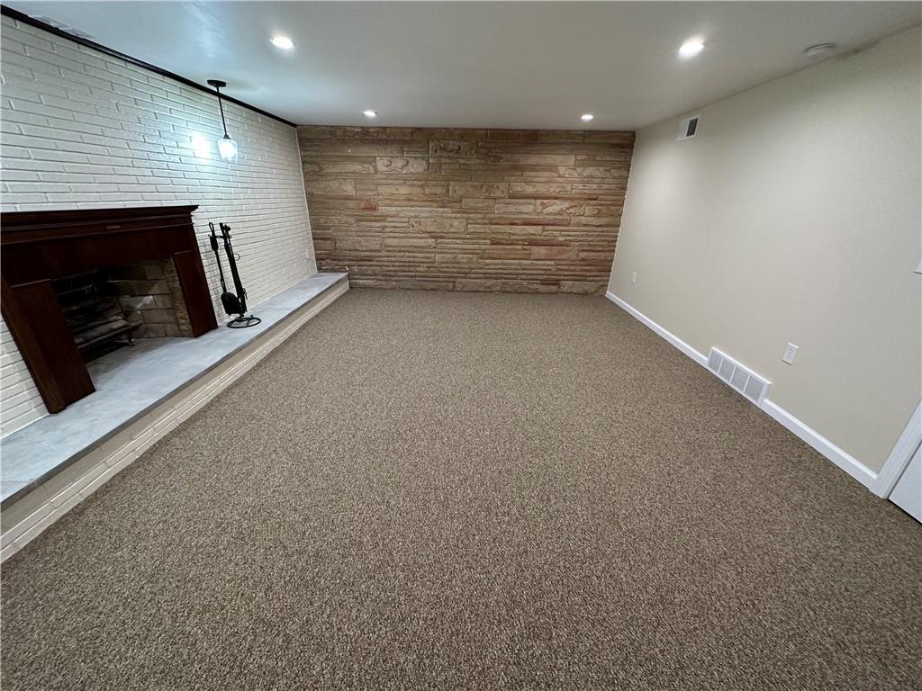 935 Unity Trestle Road Pittsburgh, PA 15239 - Photo 20 of 24 Game room