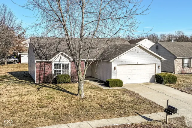 $265,000 | 883 Hollowood Lane, Avon, IN 46123
