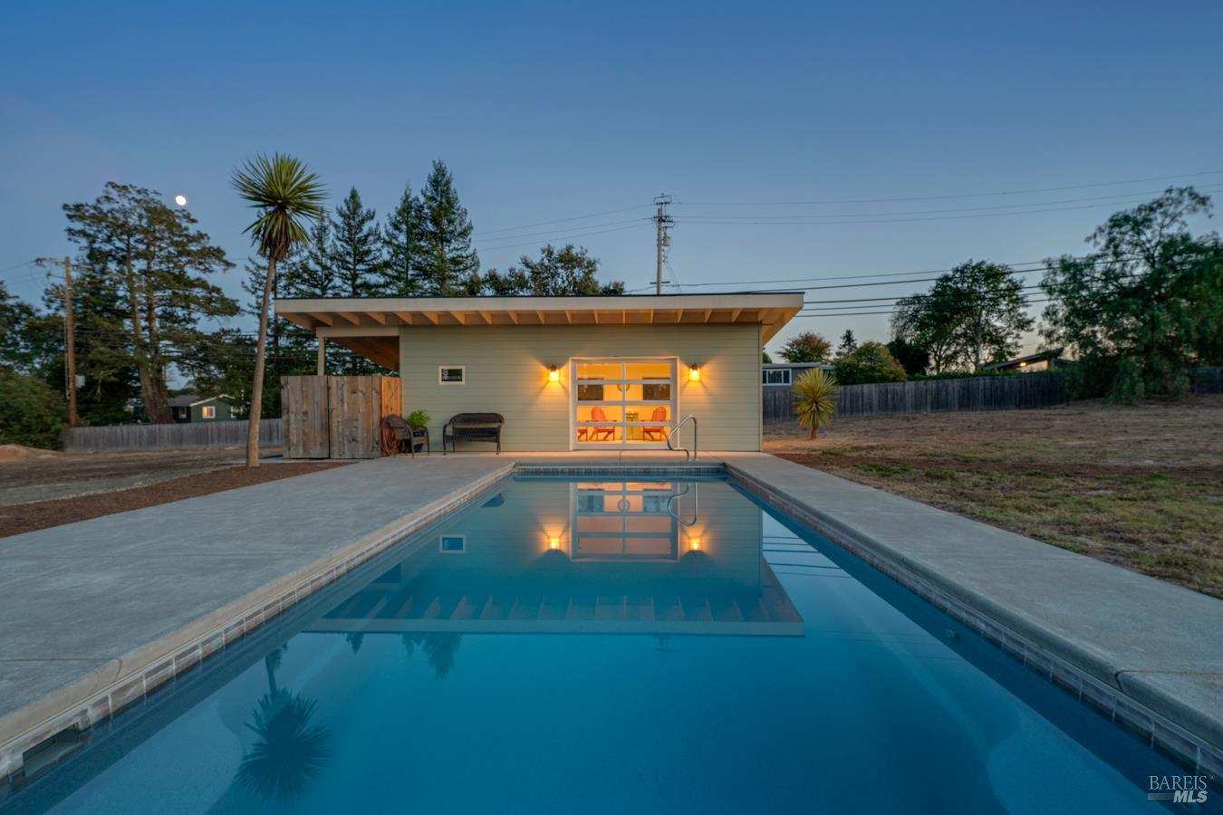 8622 Green Valley Road Sebastopol, CA 95472 - Photo 6 of 64 Gallery Image 6