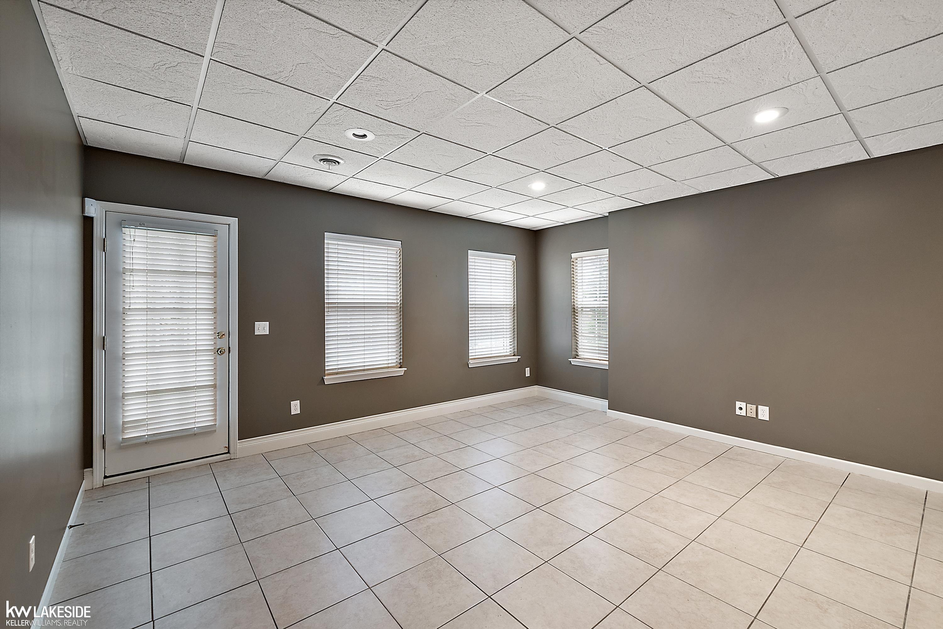 747 East Bluff Court Rochester Hills, MI 48306 - Photo 56 of 79