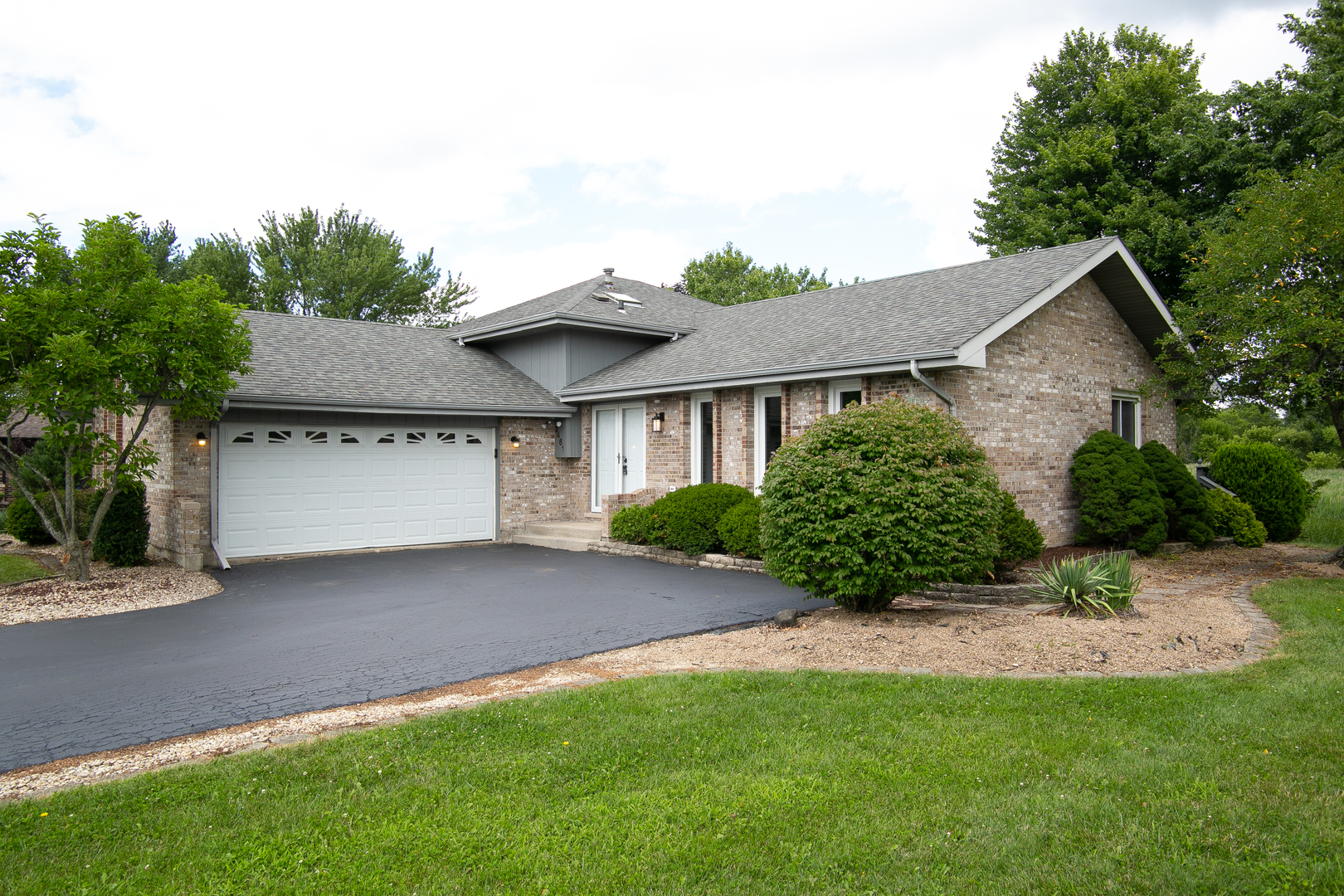 3461 Gilbert Court Crete, IL 60417 - Photo 1 of 30