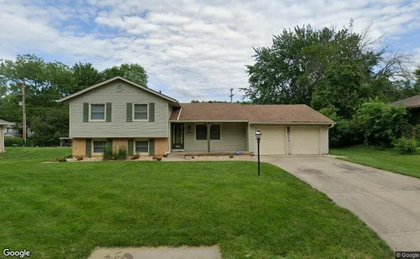 $220,000 | 4009 South Delaware Avenue, Independence, MO 64055