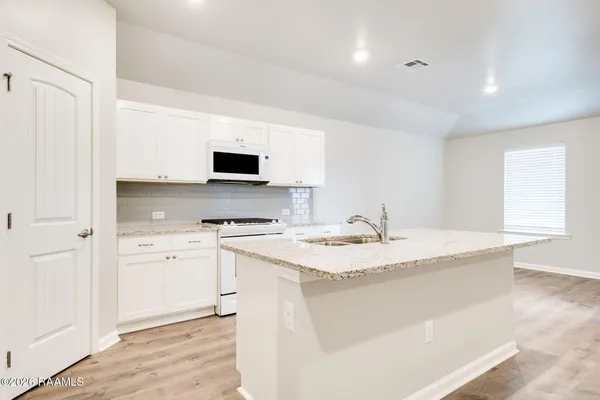$252,000 | 107 Northern Oak Drive, Lafayette, LA 70507