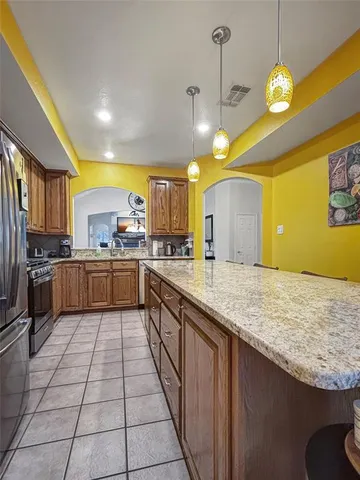 $2,450 | 86 Bridgewood Drive, Mansfield, TX 76063