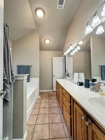 $2,450 | 86 Bridgewood Drive, Mansfield, TX 76063