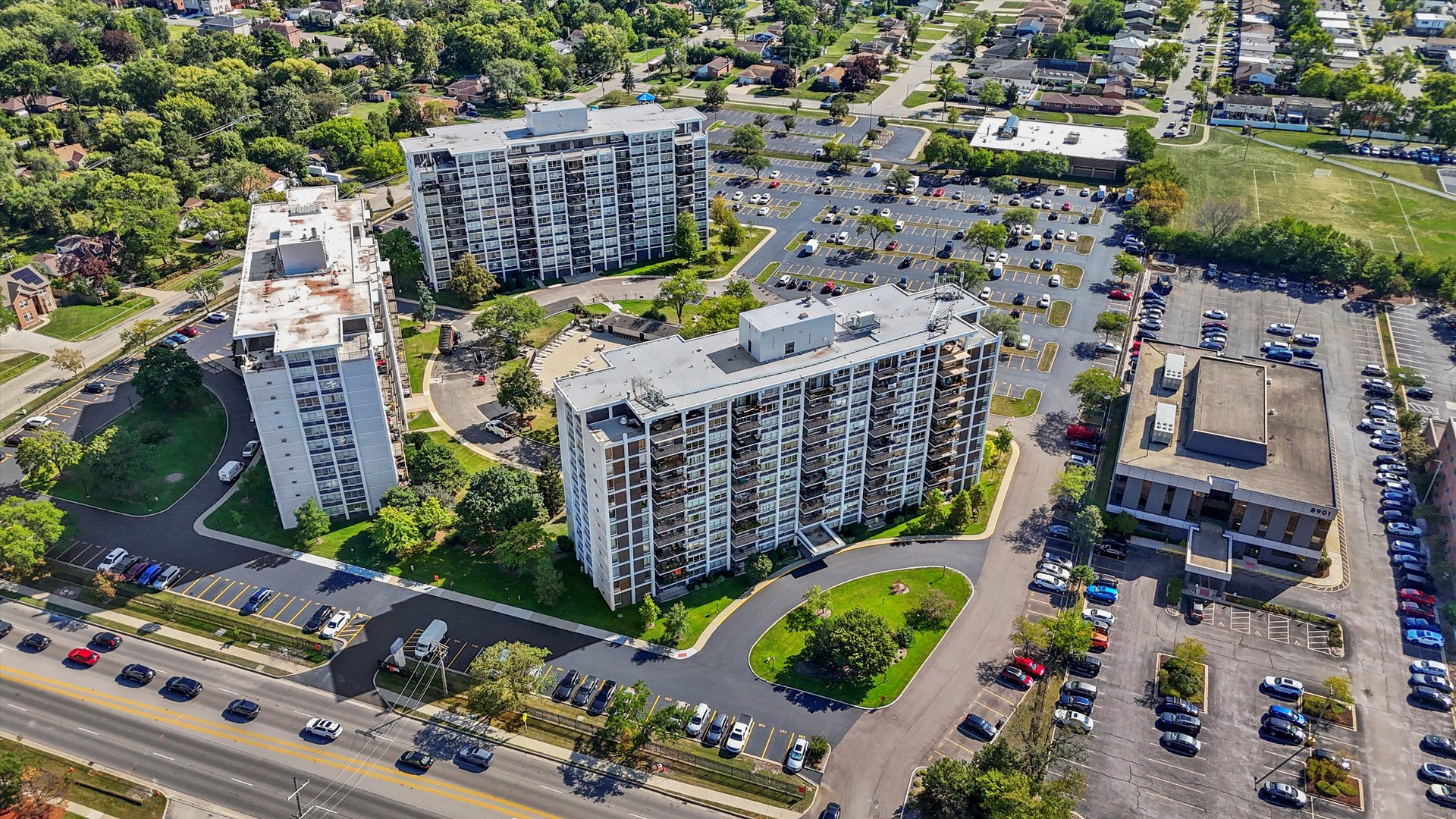 8815 West Golf Road, Unit 11C Niles, IL 60714 - Photo 30 of 31 a city view