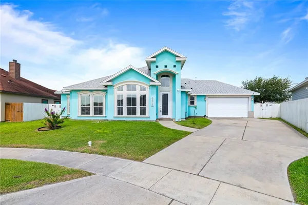 $2,695 | 6913 Bella Di Giorno Drive, Corpus Christi, TX 78414