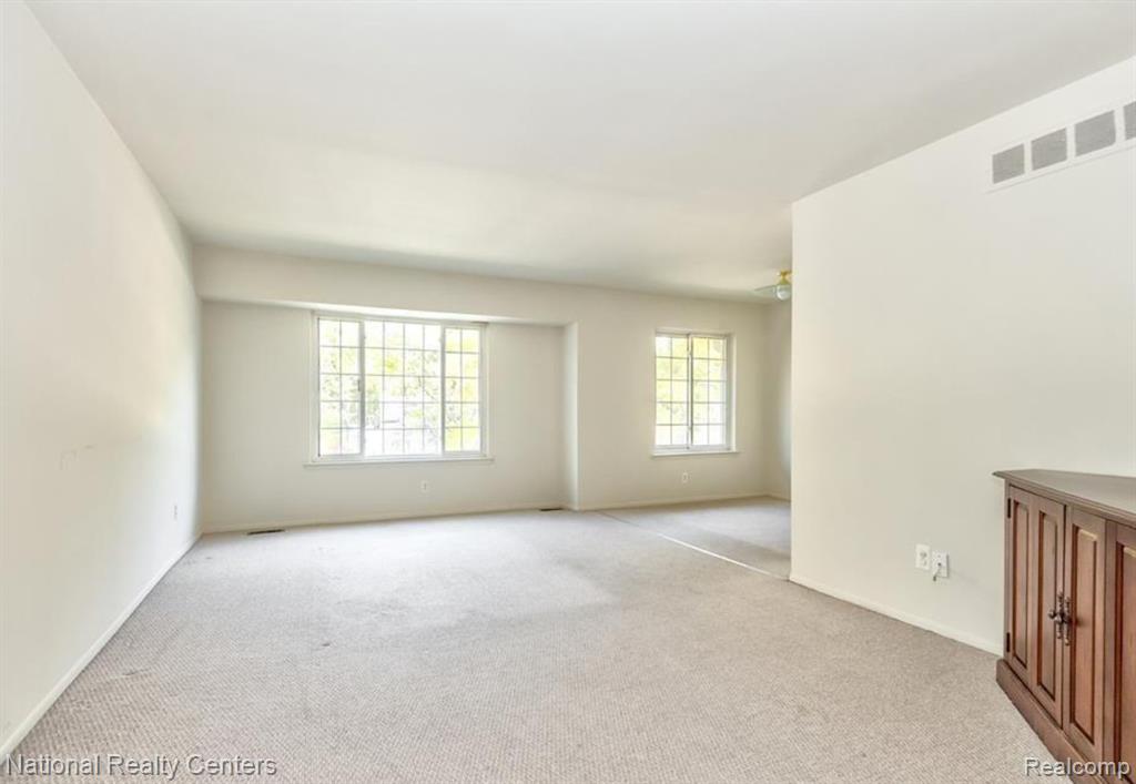 30260 Southfield Road, Unit 258 Southfield, MI 48076 - Photo 2 of 16