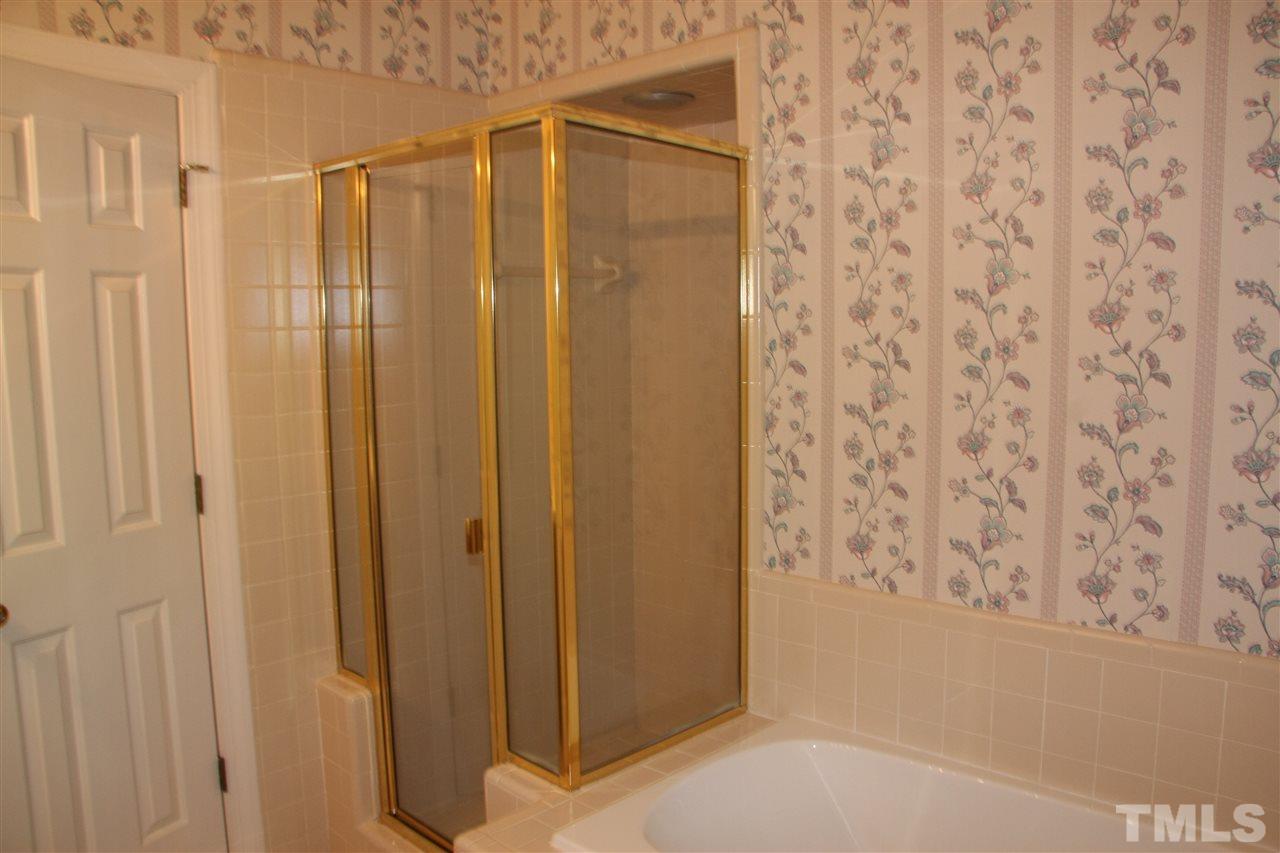 7704 Glendower Road Raleigh, NC 27613 - Photo 14 of 24 Gallery Image 14