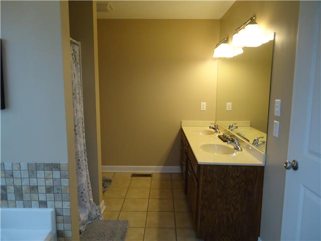 325 Piper Road Portland, TN 37148 - Photo 11 of 23