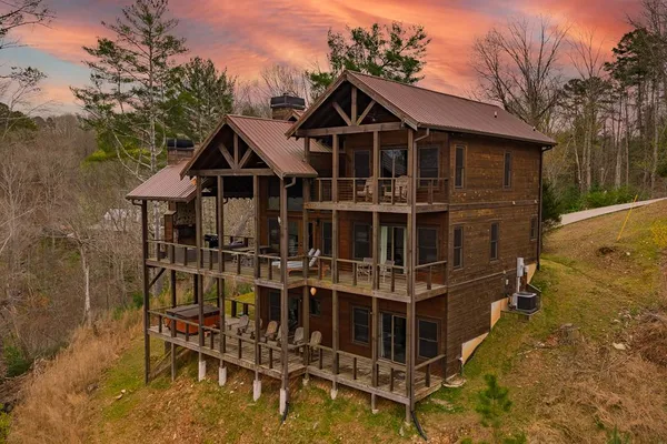 $829,000 | 124 Dryad Court, Ellijay, GA 30540