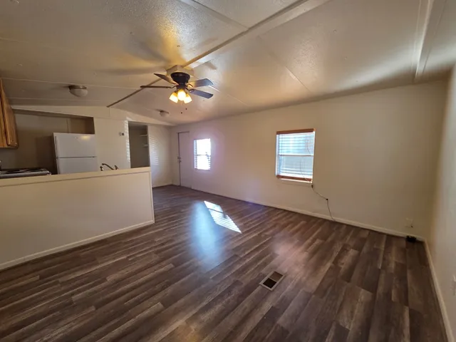 $1,100 | 104 C Clark Street, Ingram, TX 78025
