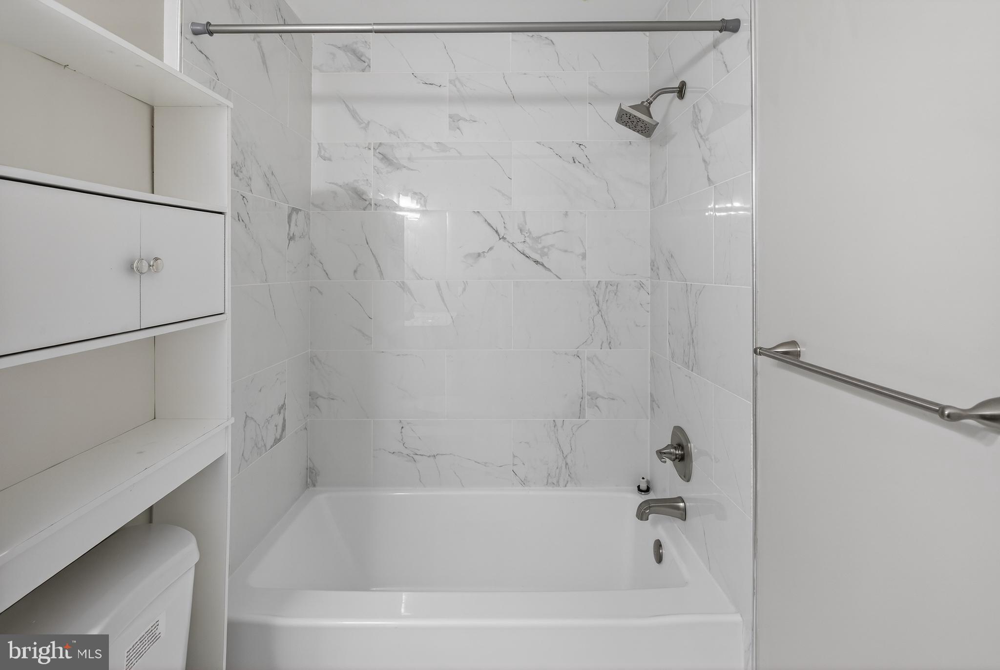 10114 Oakton Terrace Road Oakton, VA 22124 - Photo 17 of 22