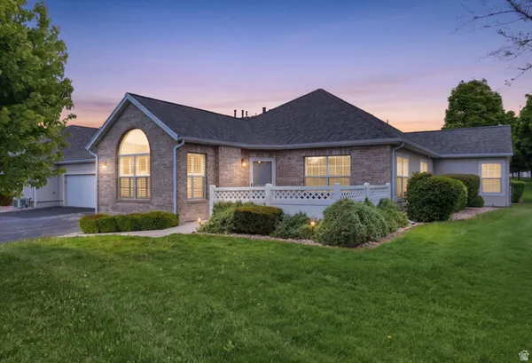 $374,900 | 3304 Hunter Villa Lane, Unit D, West Valley City, UT 84128