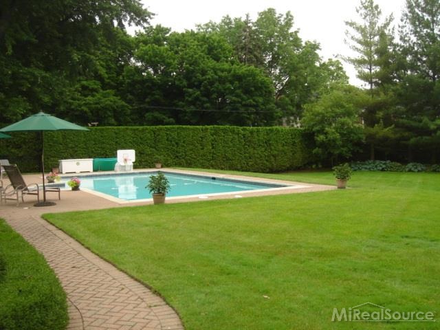65 Lothrop Road Grosse Pointe Farms, MI 48236 - Photo 20 of 22