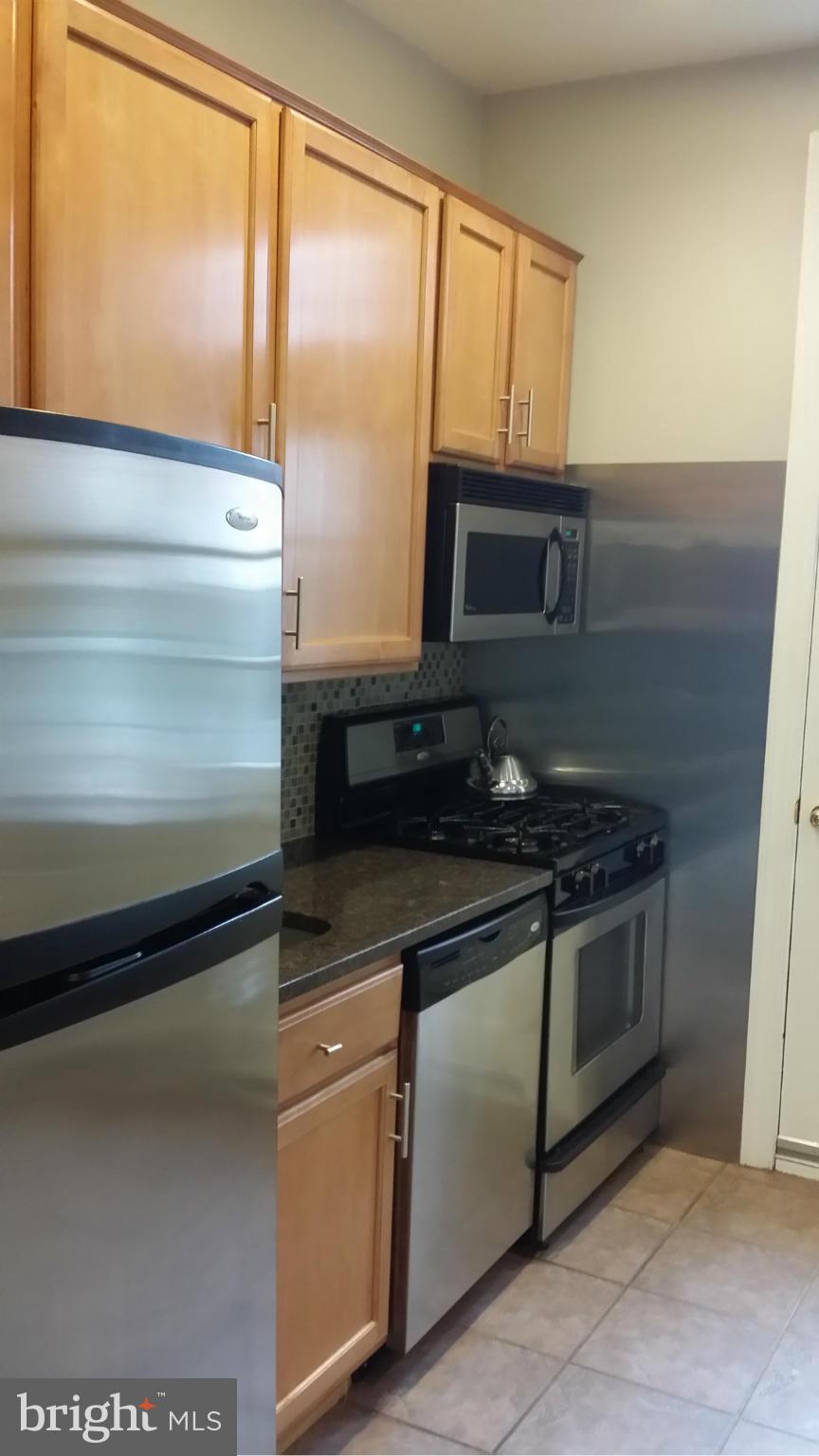 614 R Street Northwest Washington, DC 20001 - Photo 11 of 20 Kitchen