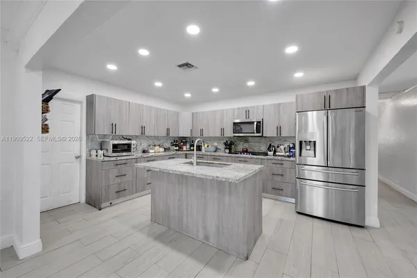 $559,900 | 6221 Southwest 26th Street, Miramar, FL 33023