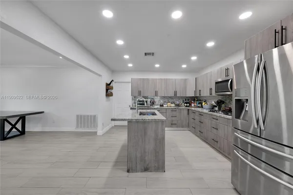 $559,900 | 6221 Southwest 26th Street, Miramar, FL 33023