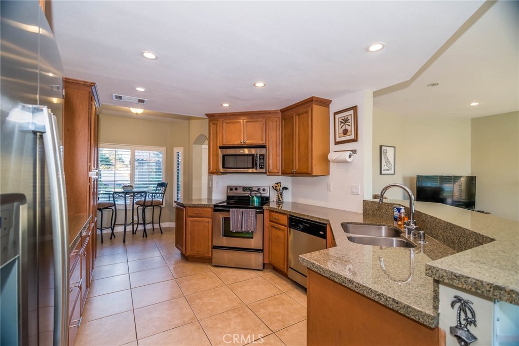 38049 Crocus Lane Palm Desert, CA 92211 - Photo 15 of 60