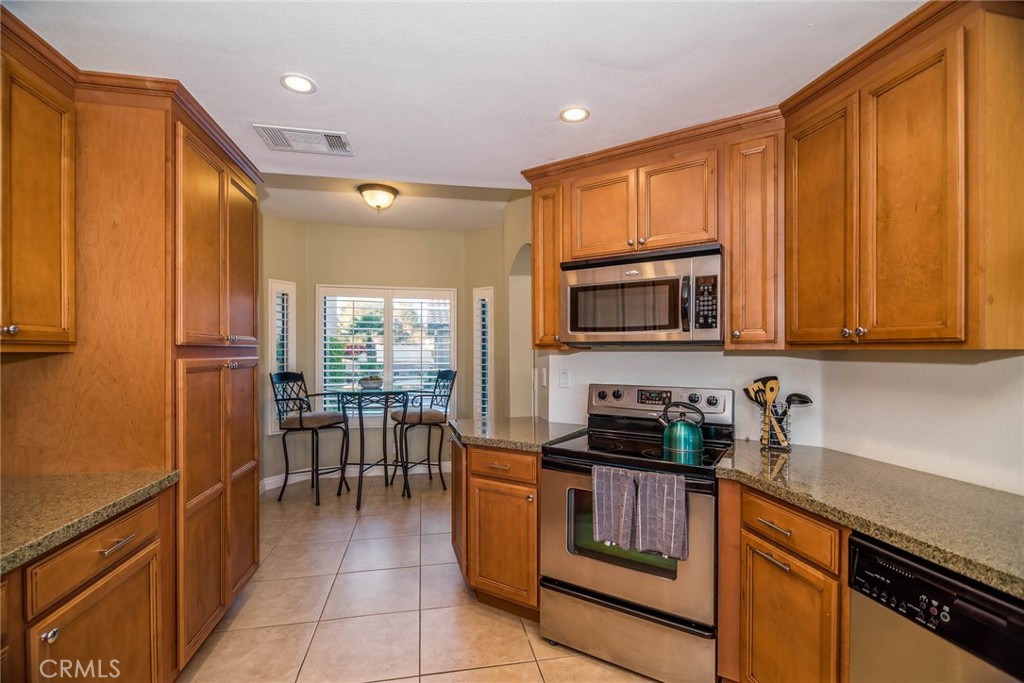 38049 Crocus Lane Palm Desert, CA 92211 - Photo 17 of 60