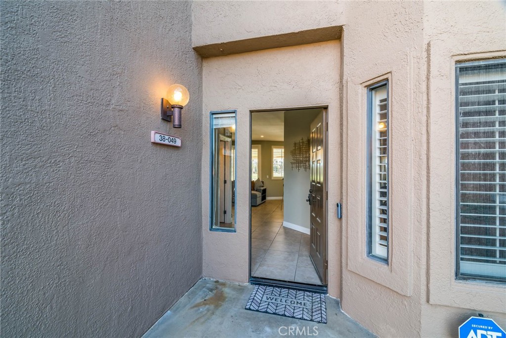 38049 Crocus Lane Palm Desert, CA 92211 - Photo 4 of 60