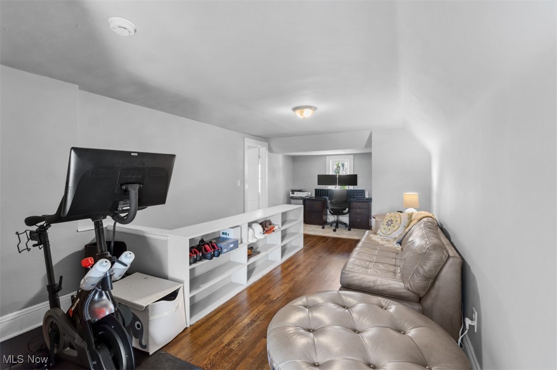 15715 Chadbourne Road Cleveland, OH 44120 - Photo 28 of 35 Gallery Image 28