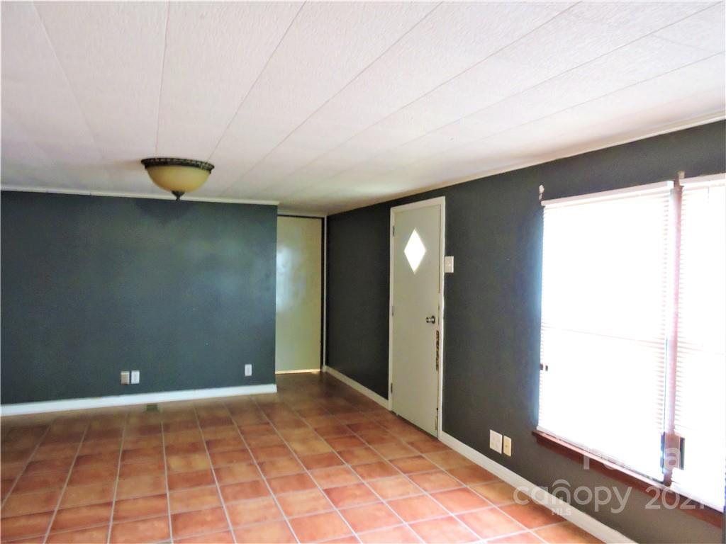 720 Jackson Loop Road Flat Rock, NC 28731 - Photo 11 of 22 Gallery Image 11