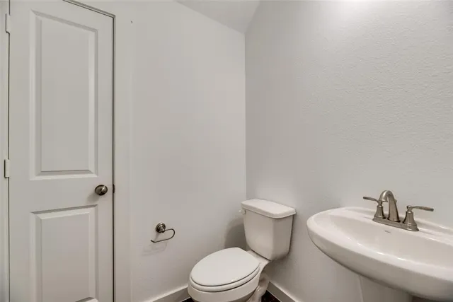 $2,950 | 208 Venice Avenue, Flower Mound, TX 75028