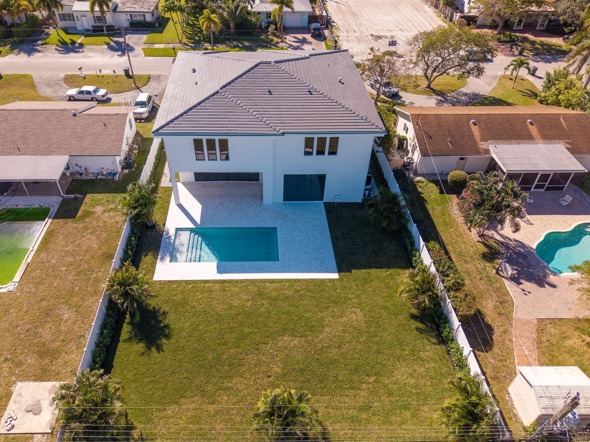 261 Northwest 8th Street Boca Raton, FL 33432 - Photo 39 of 47 261 NW 8th St Boca Raton FL 74