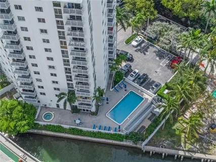 $525,000 | 1688 West Avenue, Unit 408, Miami Beach, FL 33139