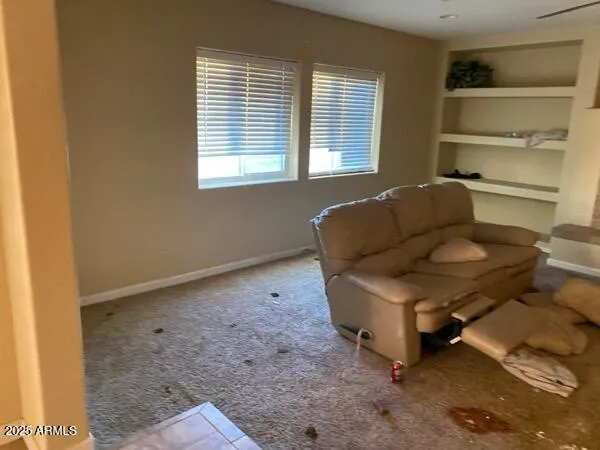 $1 | 37406 North 15th Avenue, Phoenix, AZ 85086