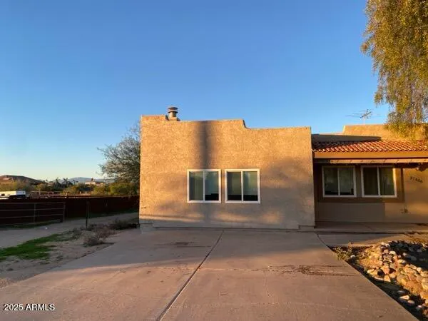 $1 | 37406 North 15th Avenue, Phoenix, AZ 85086
