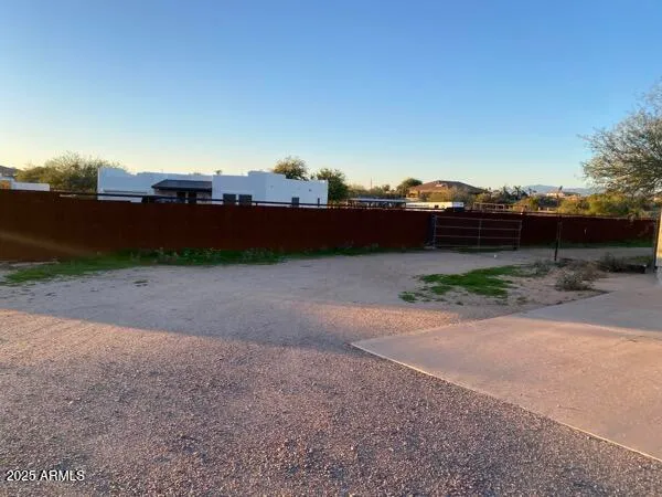 $1 | 37406 North 15th Avenue, Phoenix, AZ 85086