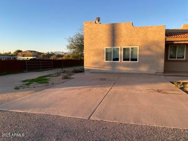 $1 | 37406 North 15th Avenue, Phoenix, AZ 85086