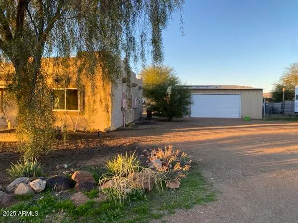 $1 | 37406 North 15th Avenue, Phoenix, AZ 85086