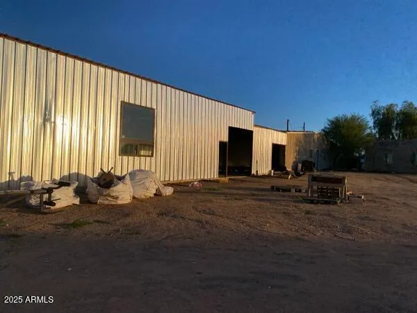 $1 | 37406 North 15th Avenue, Phoenix, AZ 85086